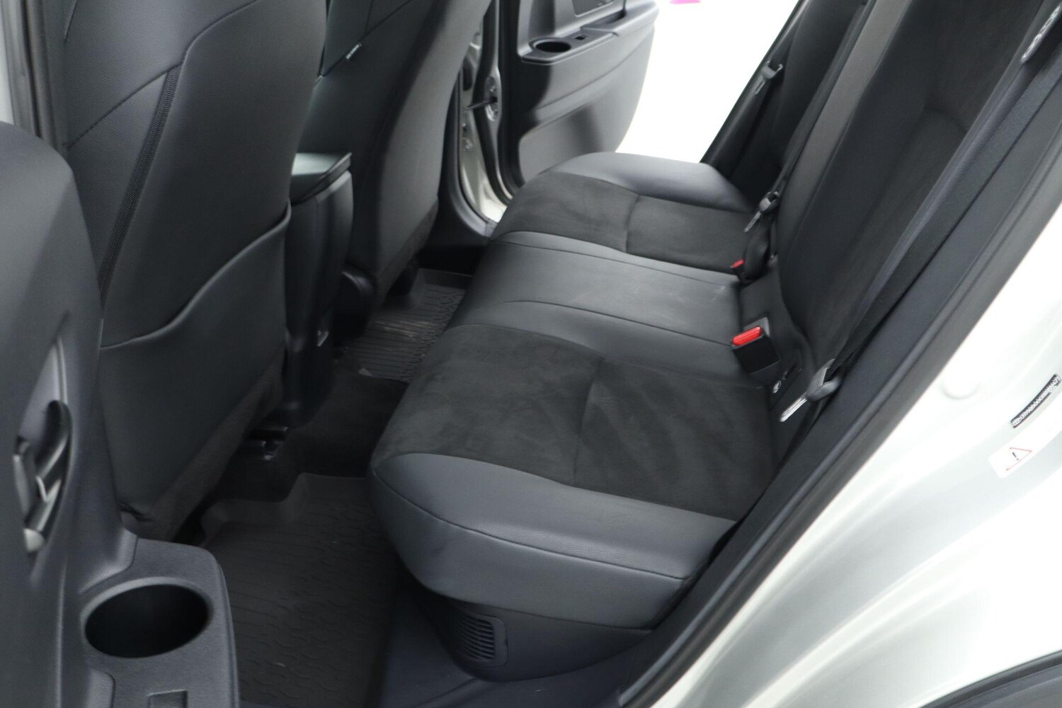 Used Toyota C-HR 2024 for sale - 76677724: Photo 10