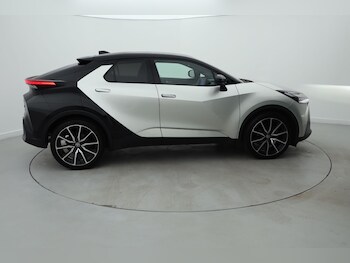 Used Toyota C-HR 2024 for sale - 76677724: Photo