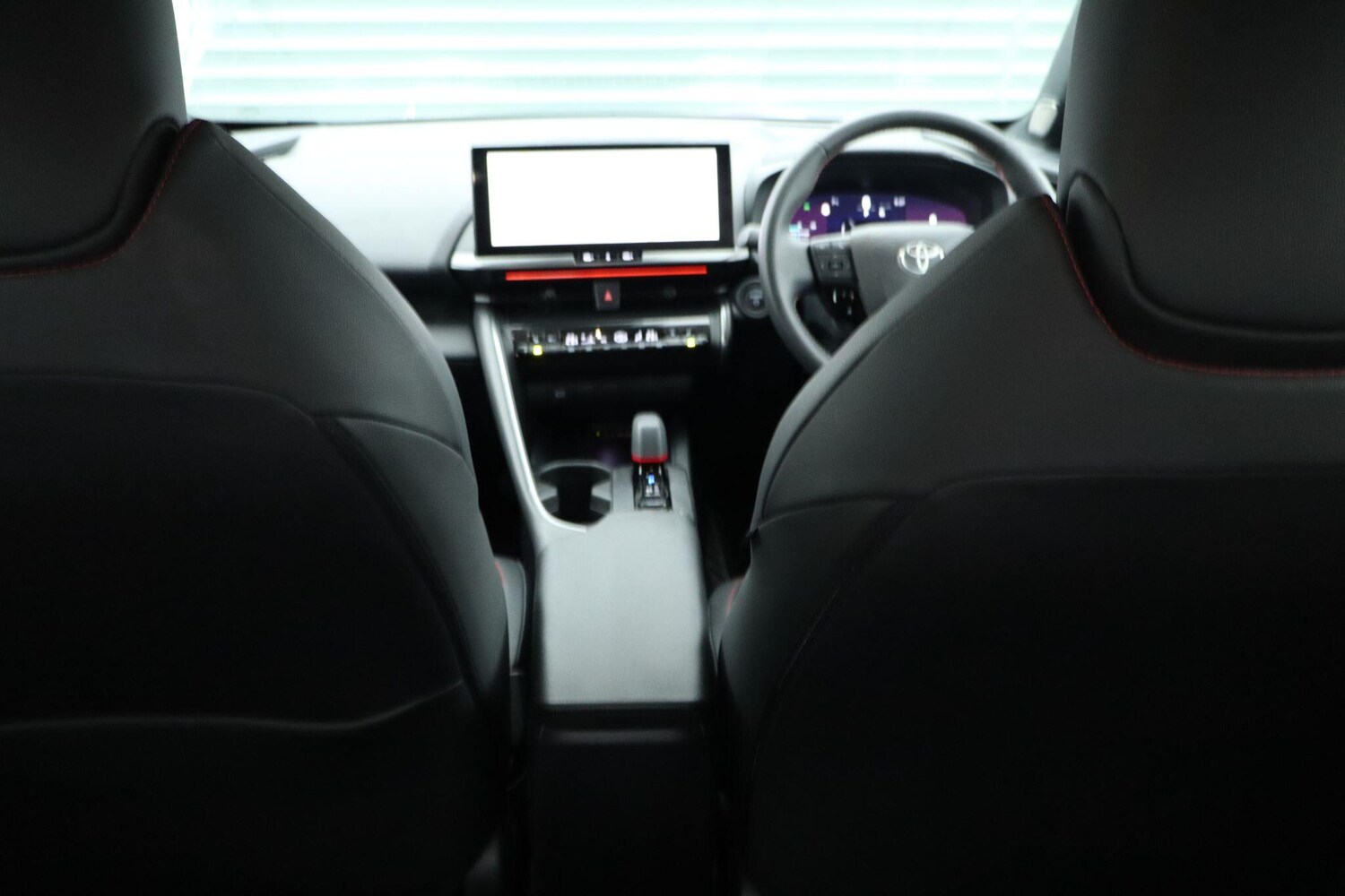 Used Toyota C-HR 2024 for sale - 76677724: Photo 6