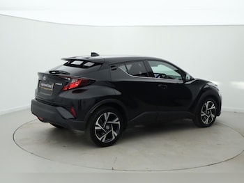 Used Toyota C-HR 2022 for sale - 78161853: Photo