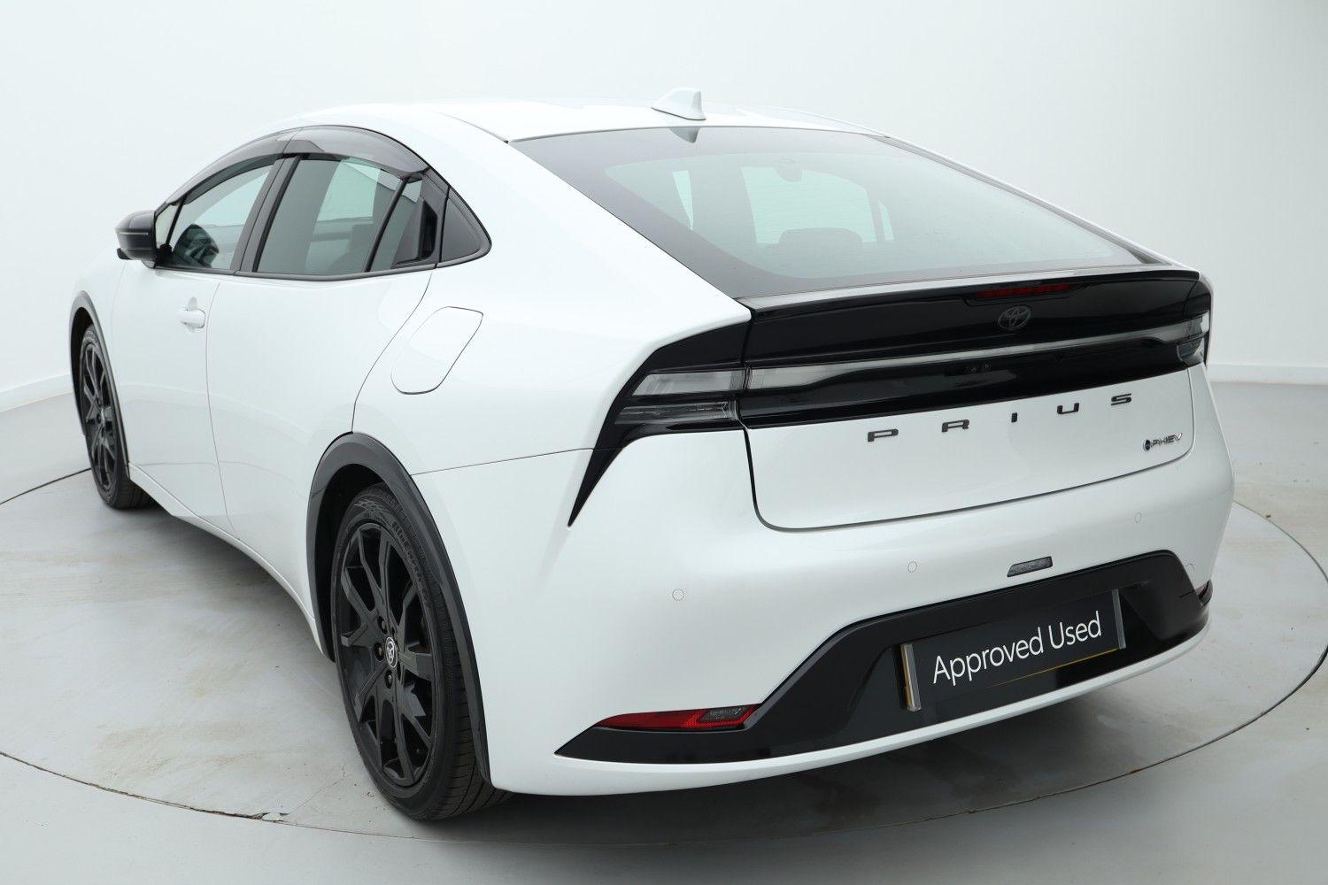 Used Toyota Prius 2024 for sale - 76677651: Photo 4