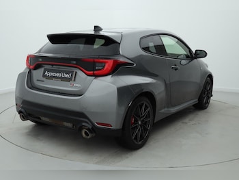 Used Toyota Yaris 2024 for sale - 77104045: Photo