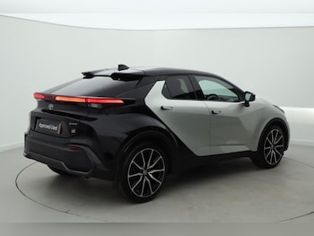 Used Toyota C-HR 2023 for sale - 78309767: Photo