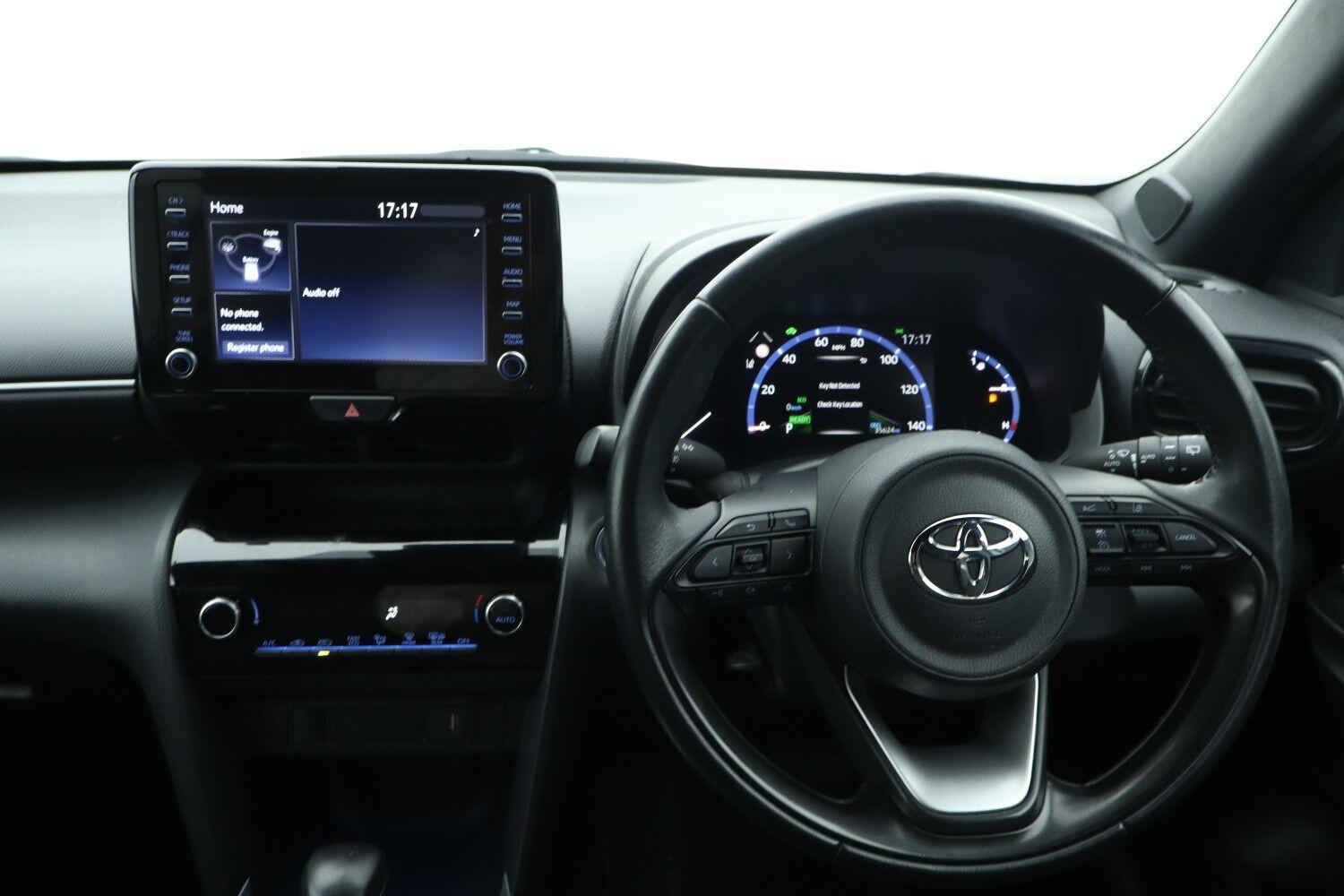 Used Toyota Yaris Cross 2023 for sale - 76676936: Photo 6