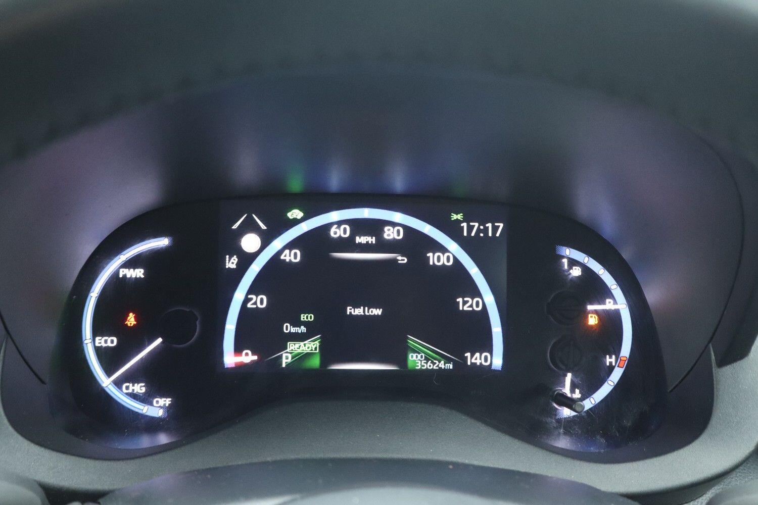 Used Toyota Yaris Cross 2023 for sale - 76676936: Photo 9