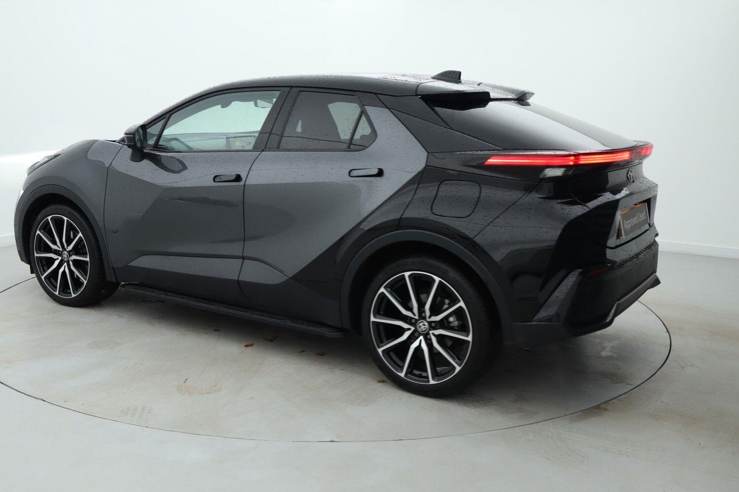 Used Toyota C-HR 2025 for sale - 76679065: Photo 4
