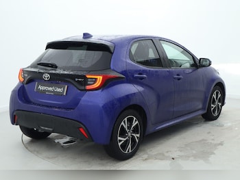 Used Toyota Yaris 2024 for sale - 77124923: Photo