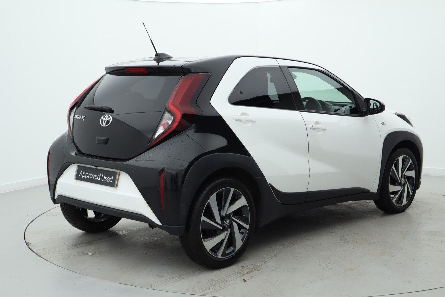 Used Toyota Aygo X 2023 for sale - 76675876: Photo 2