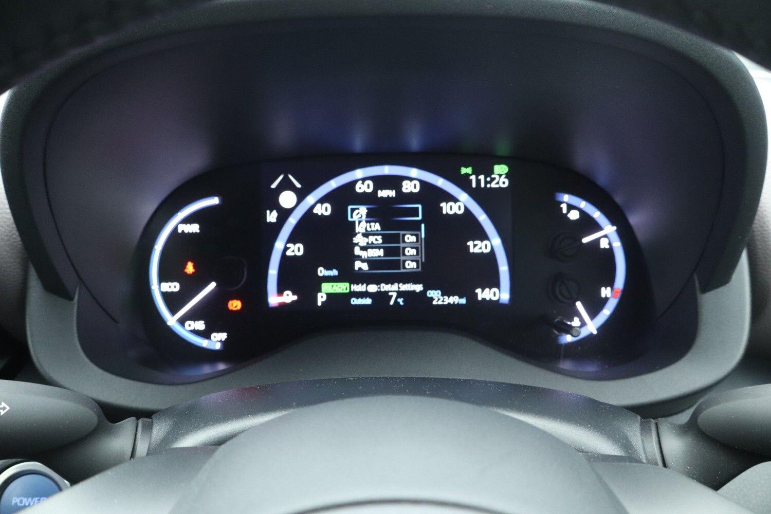 Used Toyota Yaris Cross 2023 for sale - 77350337: Photo 9