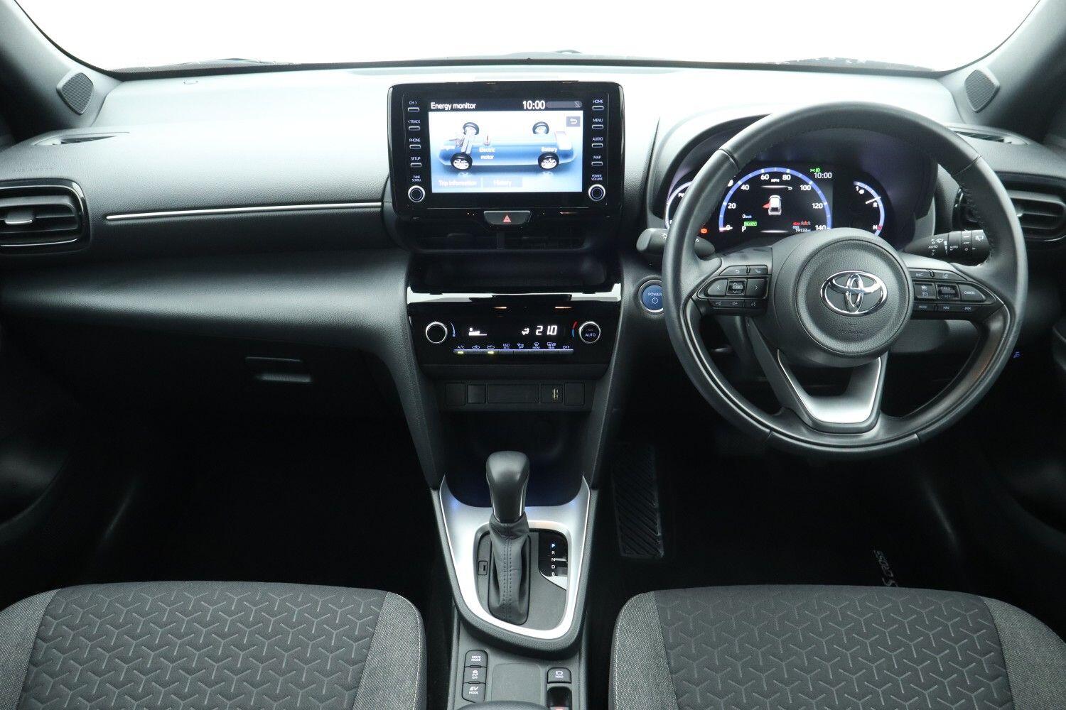Used Toyota Yaris Cross 2023 for sale - 77323758: Photo 6