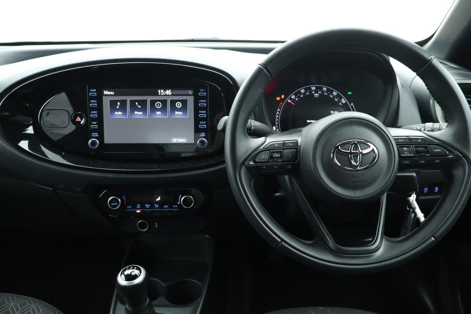 Used Toyota Aygo X 2022 for sale - 76673957: Photo 6