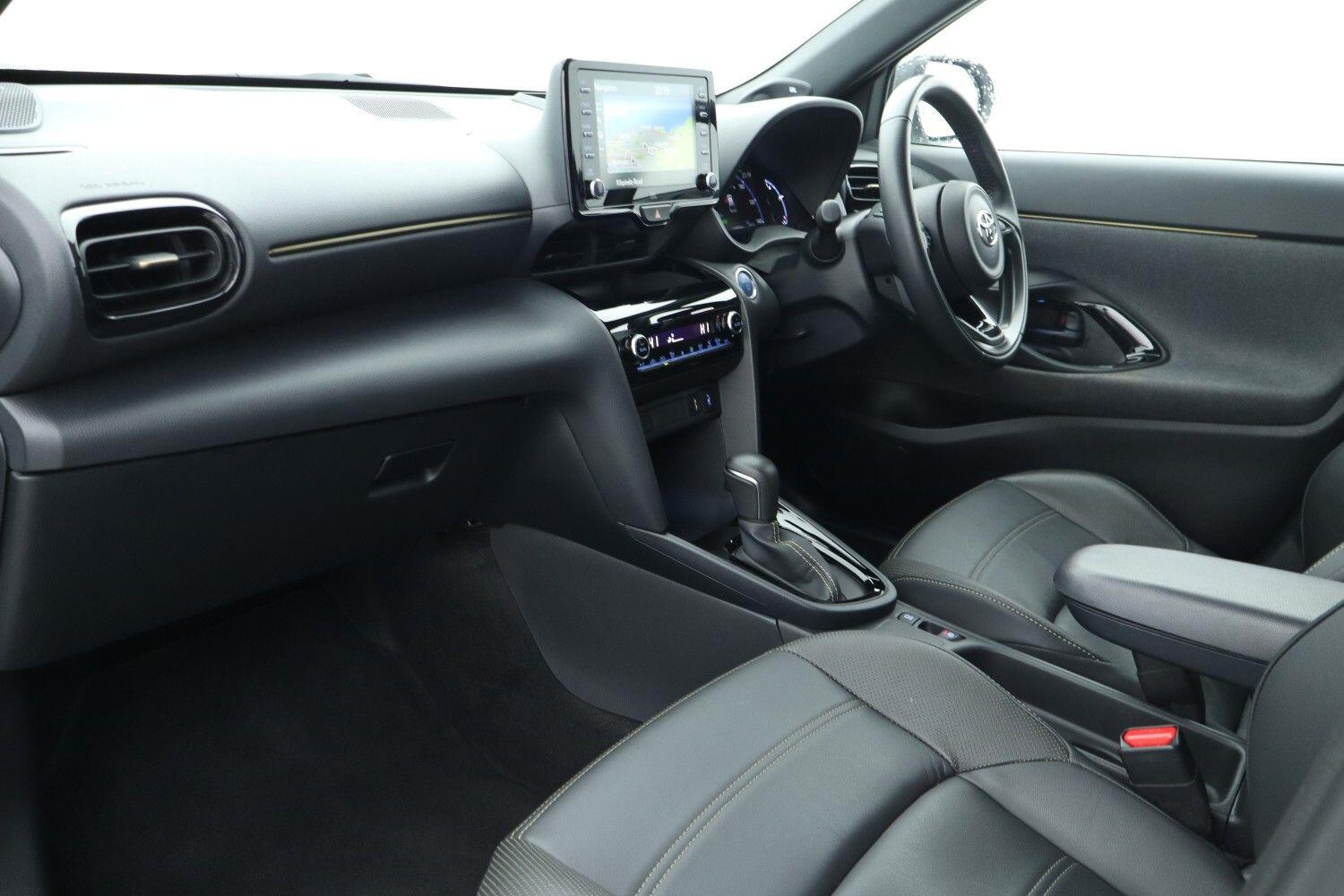 Used Toyota Yaris Cross 2022 for sale - 76674111: Photo 10