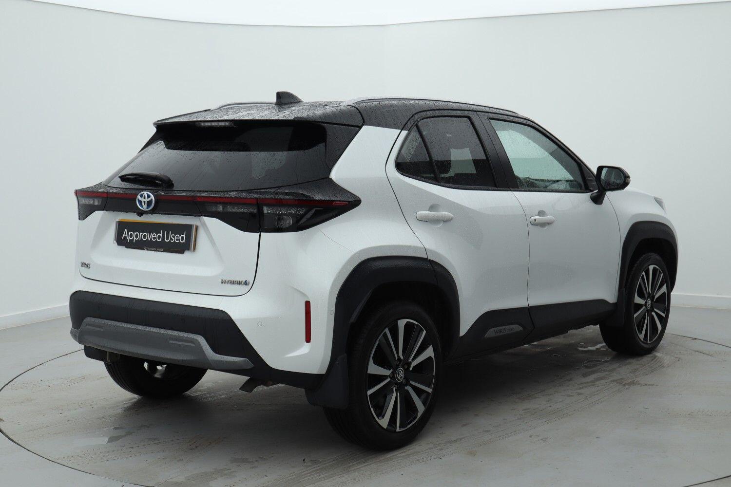 Used Toyota Yaris Cross 2022 for sale - 76674111: Photo 2