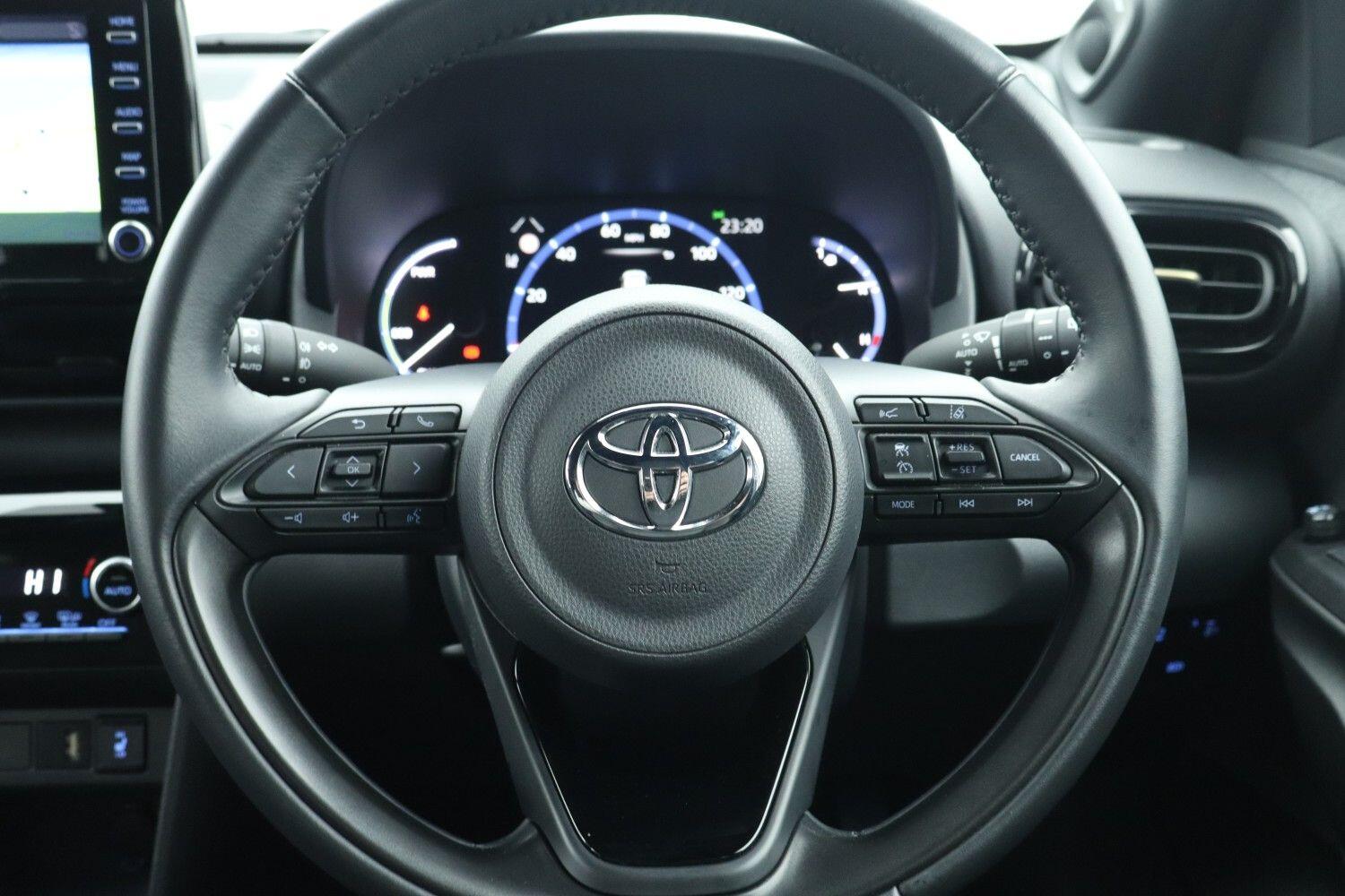 Used Toyota Yaris Cross 2022 for sale - 76674111: Photo 8