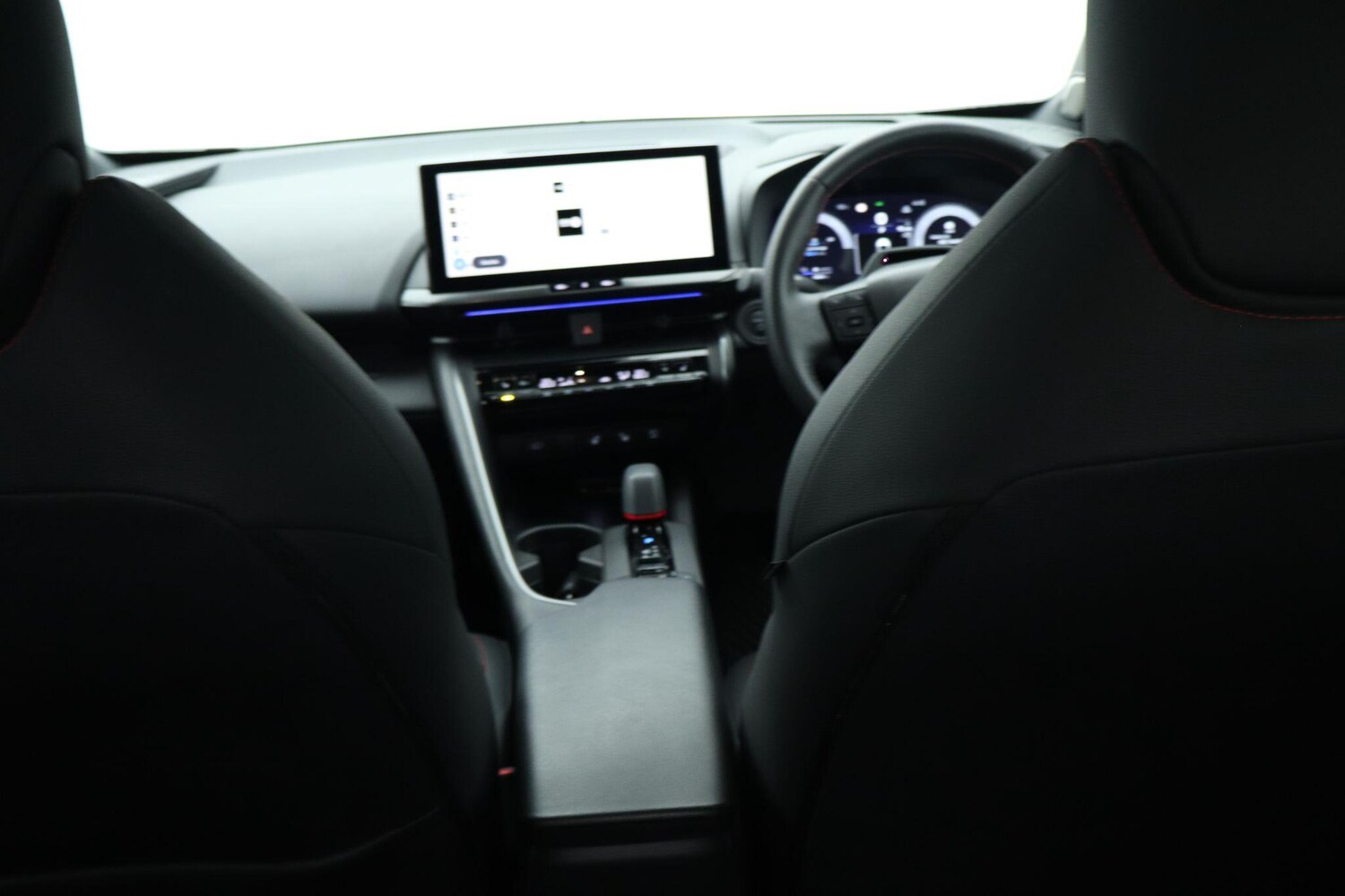 Used Toyota C-HR 2025 for sale - 76679889: Photo 6