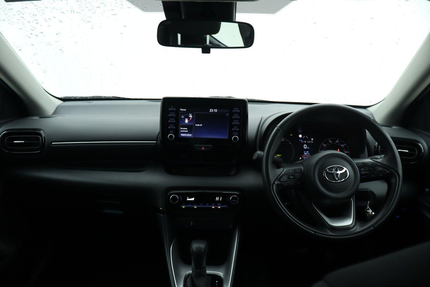 Used Toyota Yaris 2023 for sale - 77104050: Photo 5