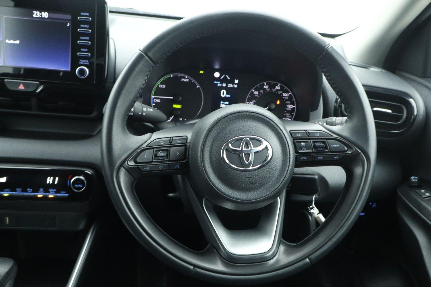 Used Toyota Yaris 2023 for sale - 77104050: Photo 8