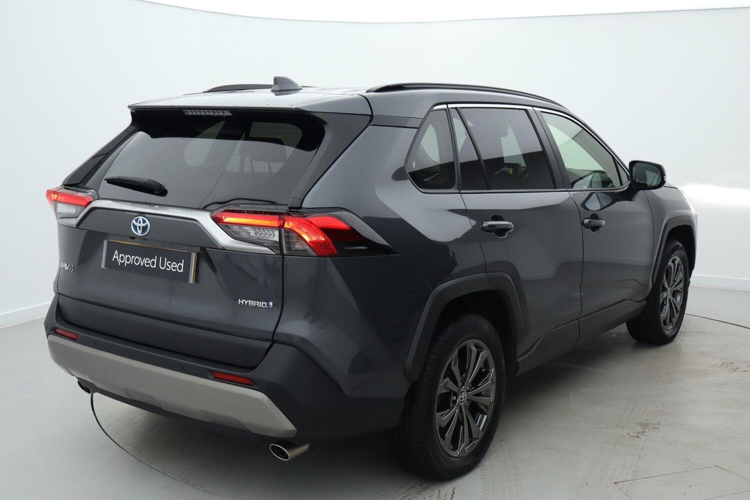 Used Toyota RAV4 2022 for sale - 76675324: Photo 2