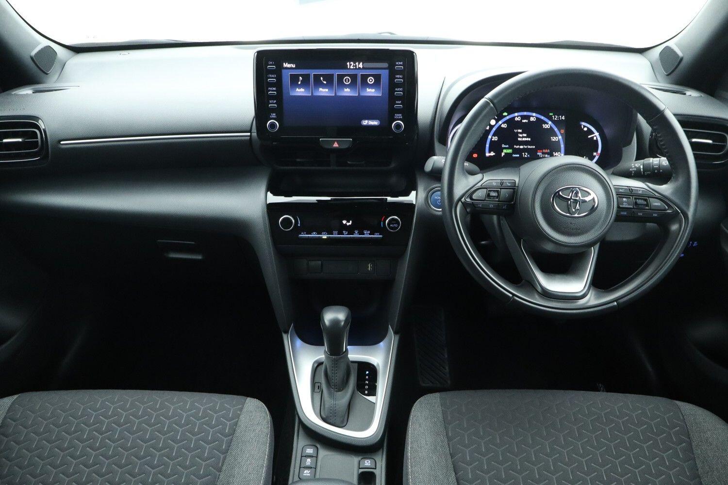 Used Toyota Yaris Cross 2023 for sale - 76675593: Photo 5