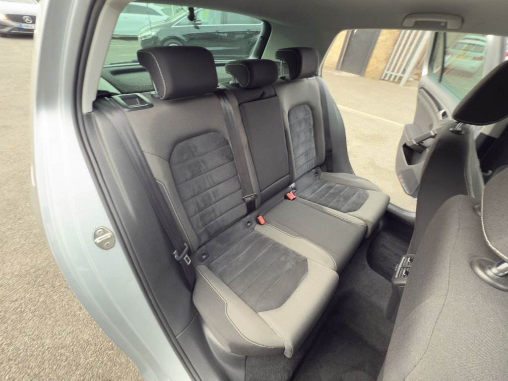 Used Volkswagen Golf 2014 for sale - 76420084: Photo 17