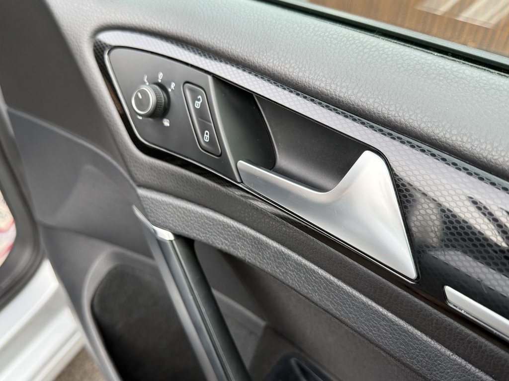 Used Volkswagen Golf 2014 for sale - 76420084: Photo 30