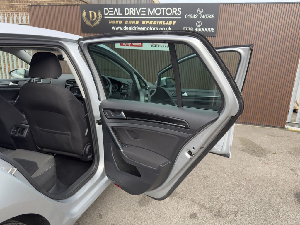 Used Volkswagen Golf 2014 for sale - 76420084: Photo 8