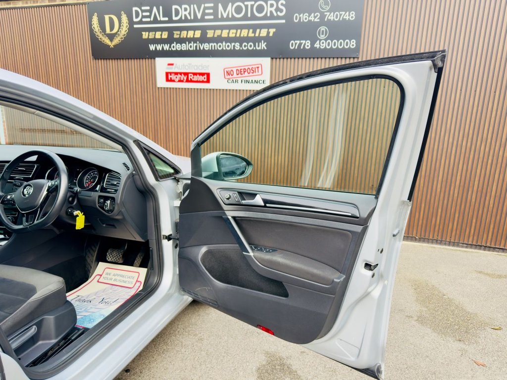 Used Volkswagen Golf 2014 for sale - 76420084: Photo 9