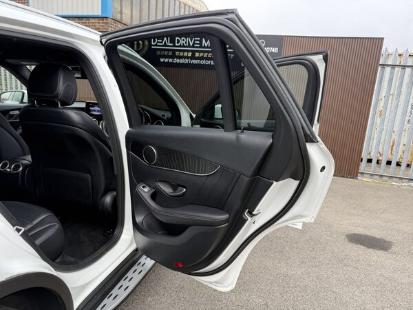 Used Mercedes-Benz GLC 2018 for sale - 76266760: Photo 10