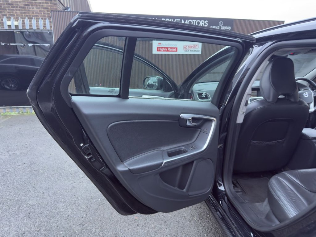 Used Volvo V60 2011 for sale - 76977428: Photo 12