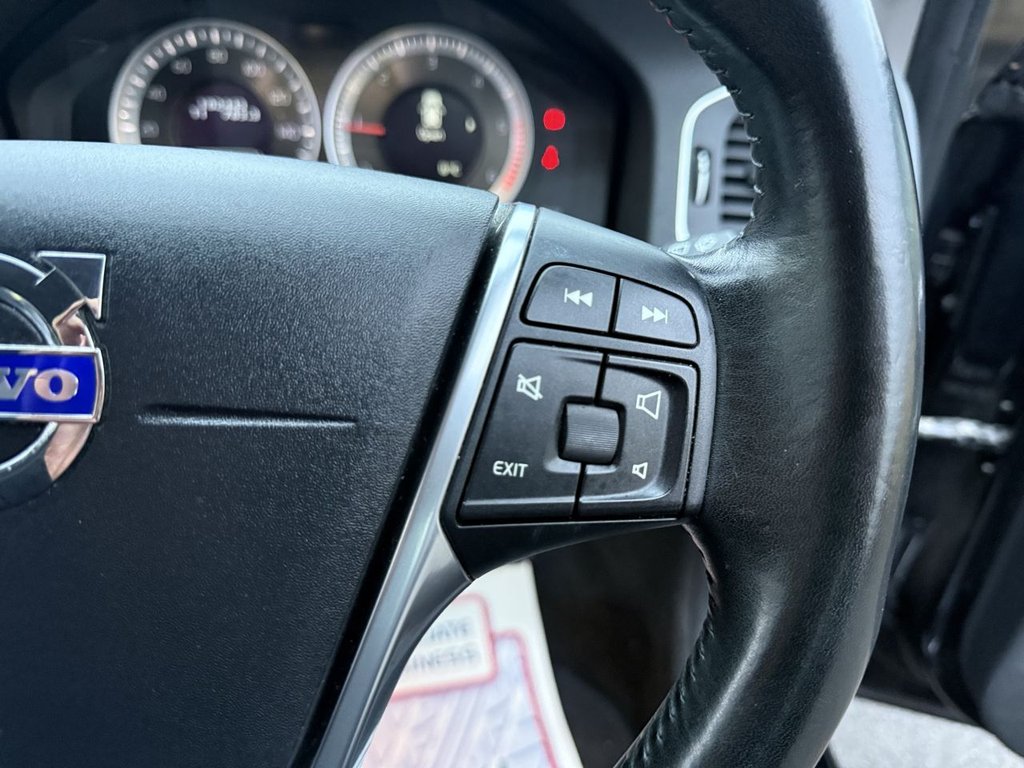 Used Volvo V60 2011 for sale - 76977428: Photo 30