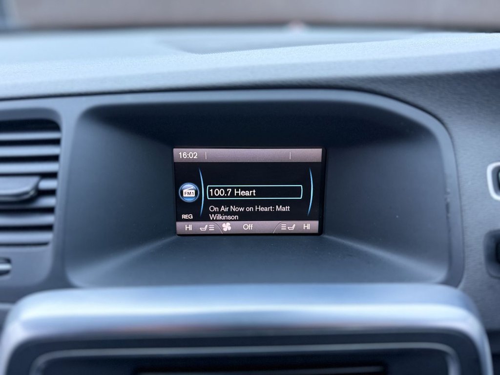 Used Volvo V60 2011 for sale - 76977428: Photo 32