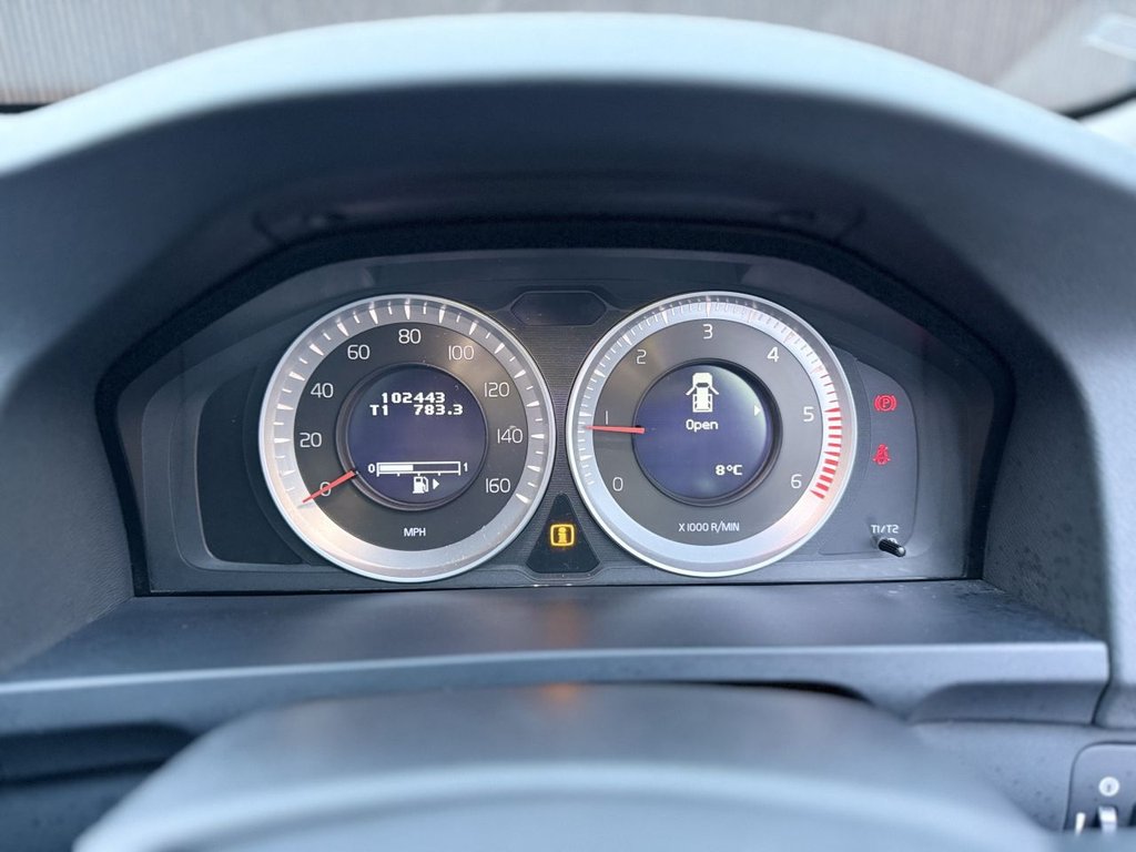 Used Volvo V60 2011 for sale - 76977428: Photo 34