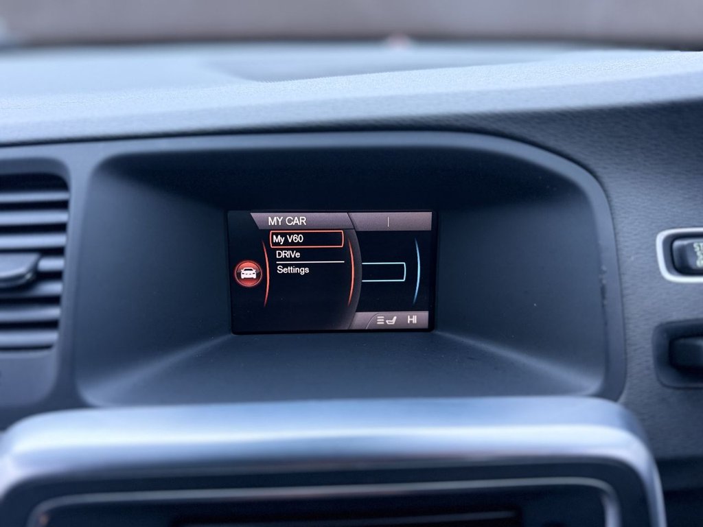 Used Volvo V60 2011 for sale - 76977428: Photo 39