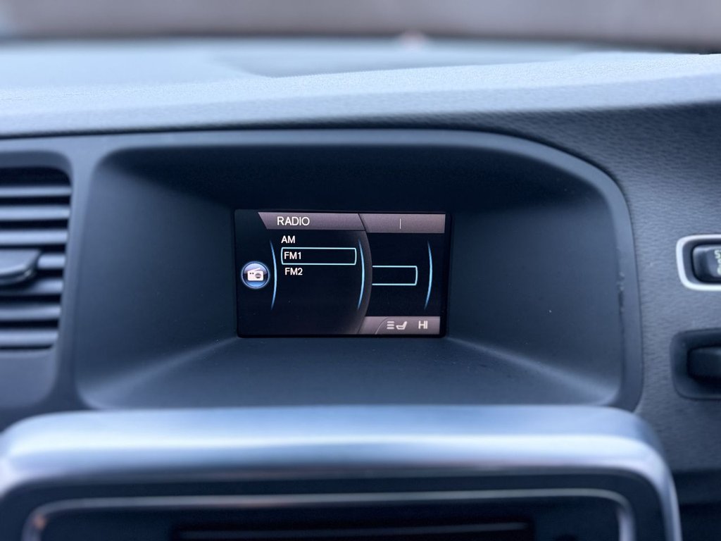 Used Volvo V60 2011 for sale - 76977428: Photo 40