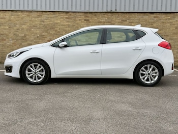 Used Kia Ceed 2018 for sale - 76014840: Photo
