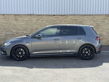 Used Volkswagen Golf 2019 for sale - 75742552: Photo