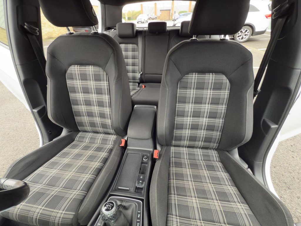 Used Volkswagen Golf 2017 for sale - 76558955: Photo 19