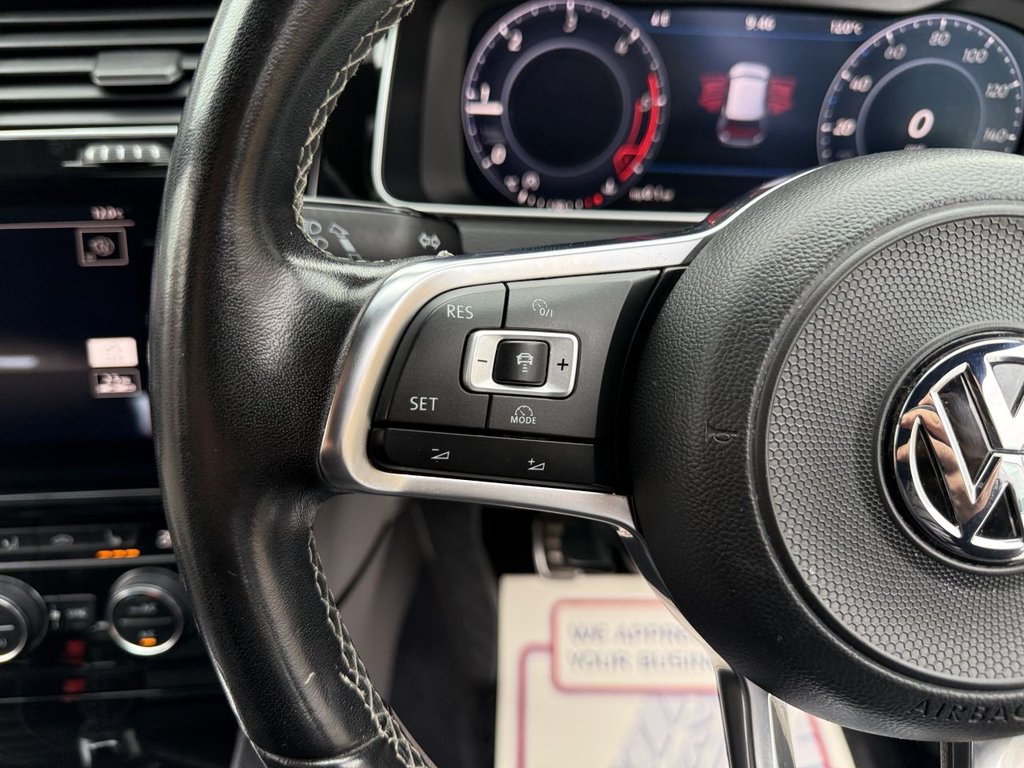 Used Volkswagen Golf 2017 for sale - 76558955: Photo 31