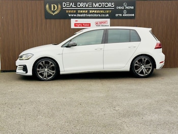 Used Volkswagen Golf 2017 for sale - 76558955: Photo