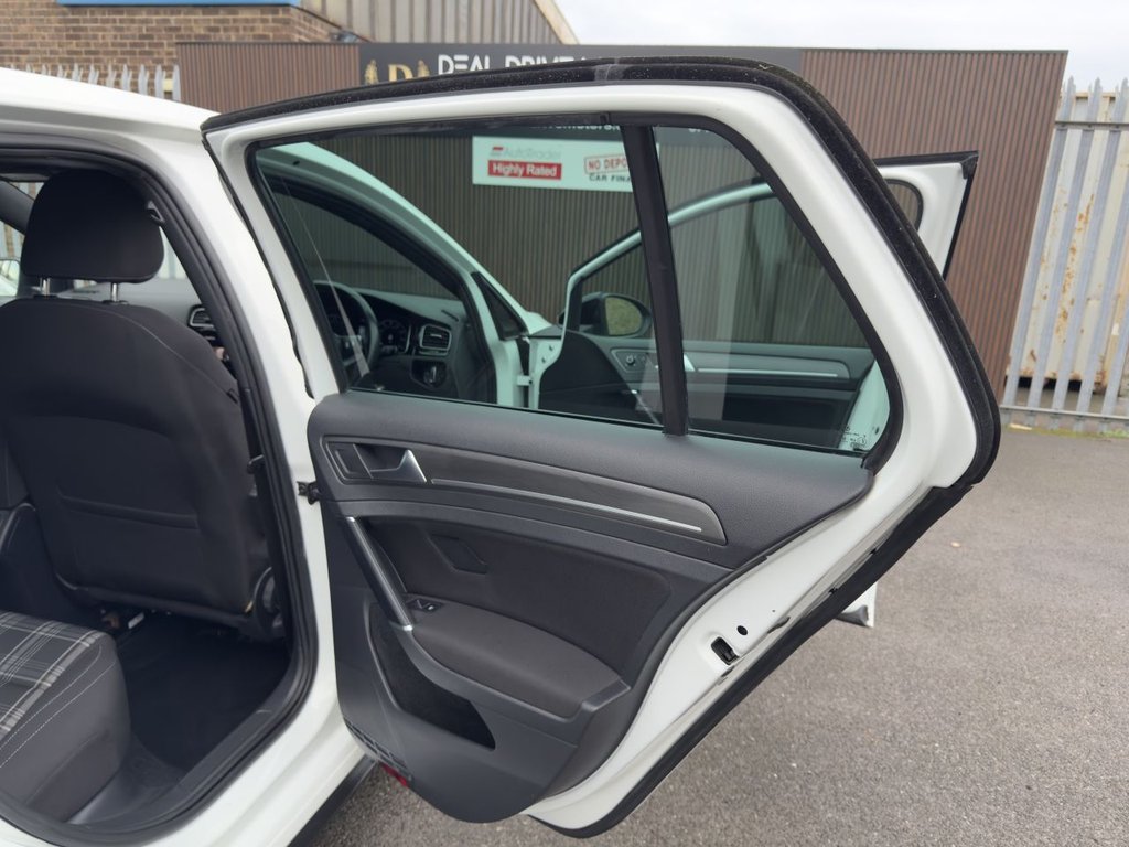 Used Volkswagen Golf 2017 for sale - 76558955: Photo 7