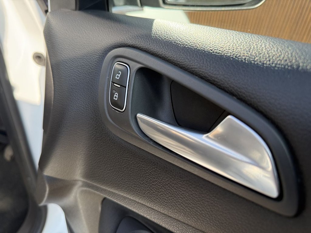 Used Ford C-Max 2018 for sale - 77978930: Photo 31