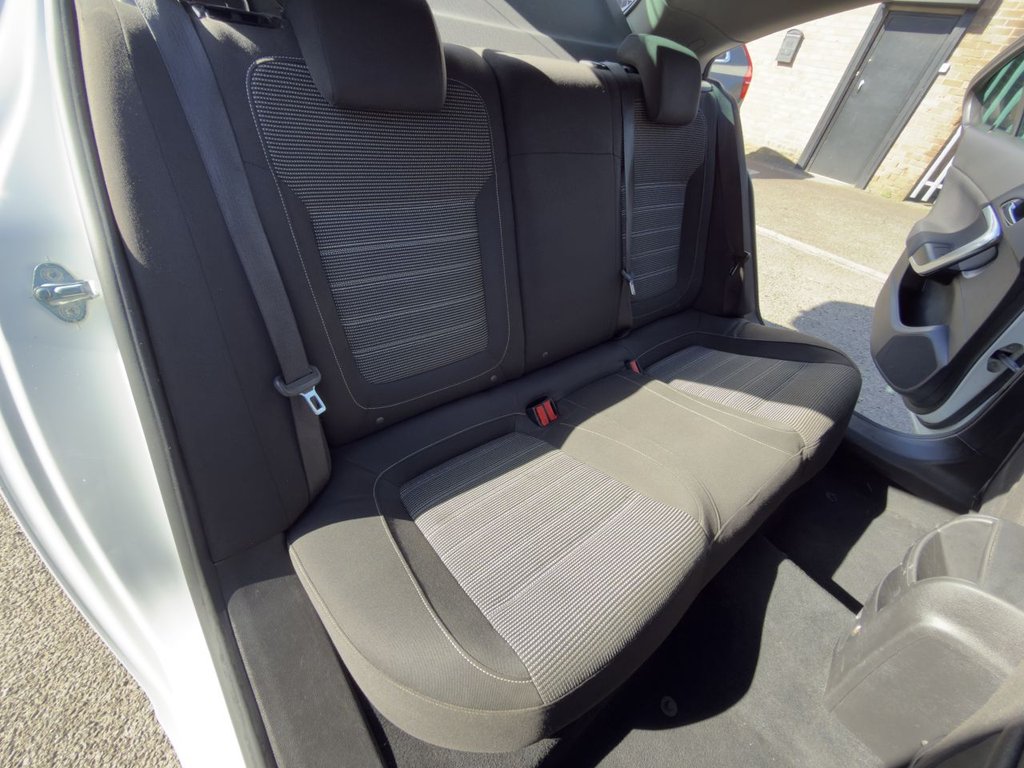 Used Vauxhall Insignia 2015 for sale - 77941677: Photo 14