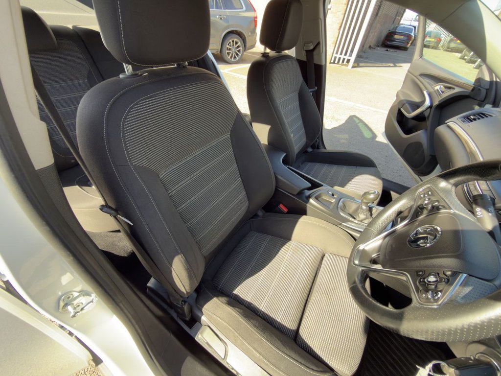 Used Vauxhall Insignia 2015 for sale - 77941677: Photo 15