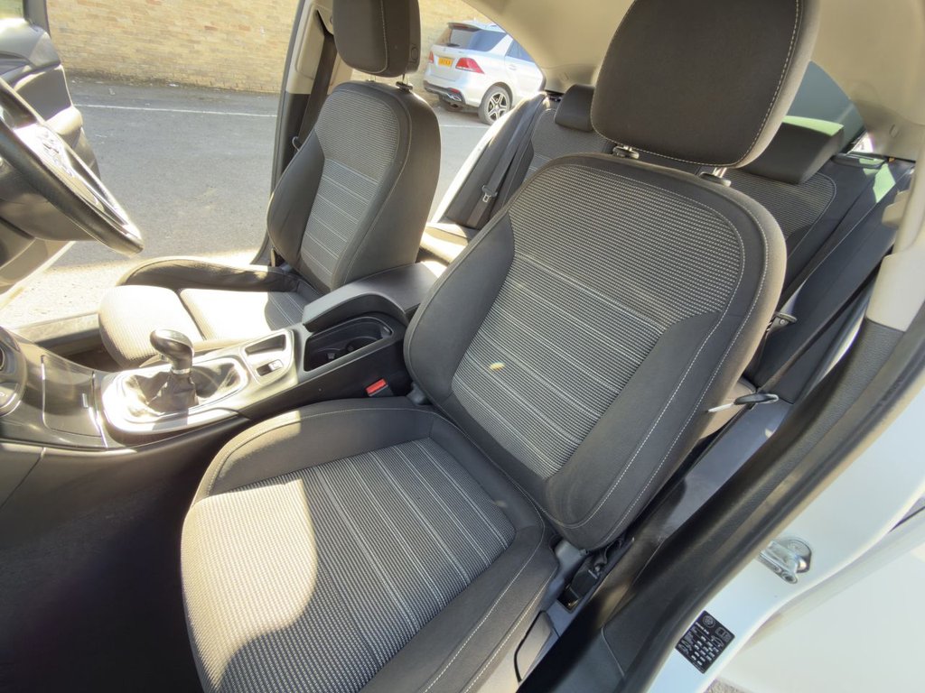 Used Vauxhall Insignia 2015 for sale - 77941677: Photo 18