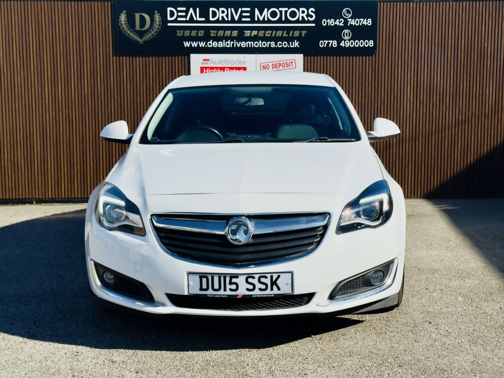 Used Vauxhall Insignia 2015 for sale - 77941677: Photo 2
