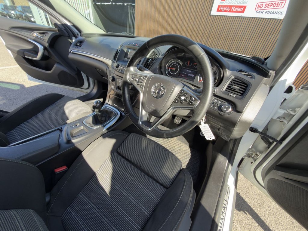 Used Vauxhall Insignia 2015 for sale - 77941677: Photo 20