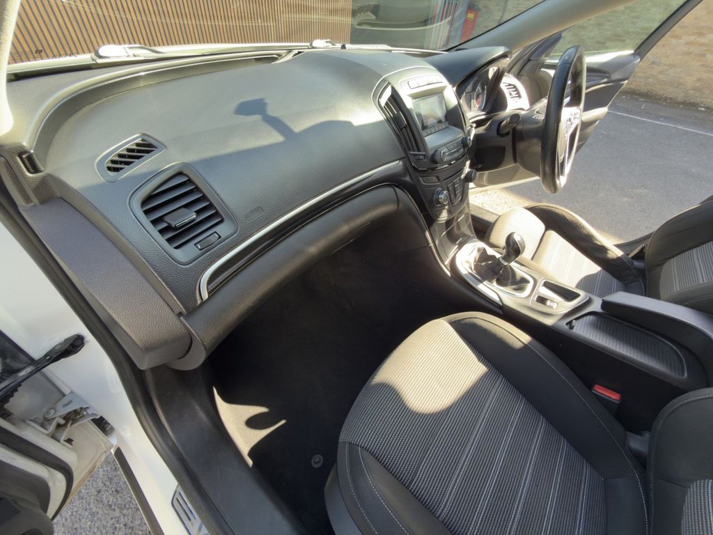 Used Vauxhall Insignia 2015 for sale - 77941677: Photo 21