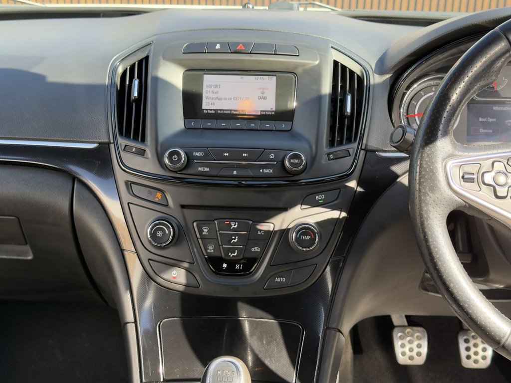 Used Vauxhall Insignia 2015 for sale - 77941677: Photo 24