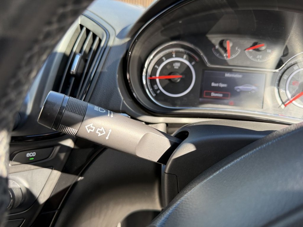 Used Vauxhall Insignia 2015 for sale - 77941677: Photo 34