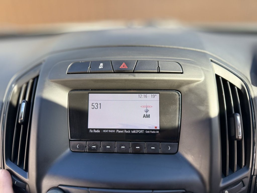 Used Vauxhall Insignia 2015 for sale - 77941677: Photo 35